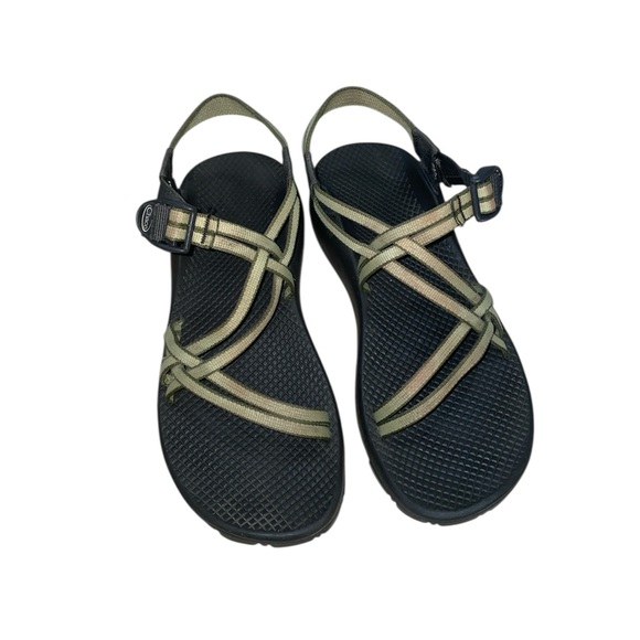 Y7- Chaco Women\'s Strappy Sandals - Black and Olive